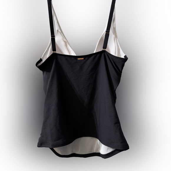 Sea Level Swim Australia | Valentina Cross Front Multifit Singlet Top - Picture 3 of 4